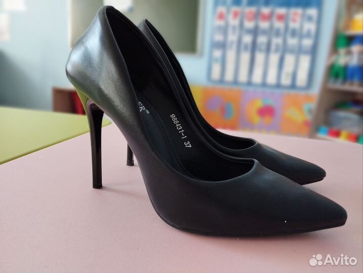 Туфли черные 37 размер