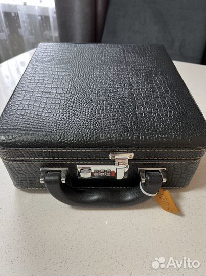 Набор для пикника в чемодане