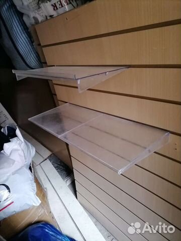 Пластиковые полки под маникены, вещи