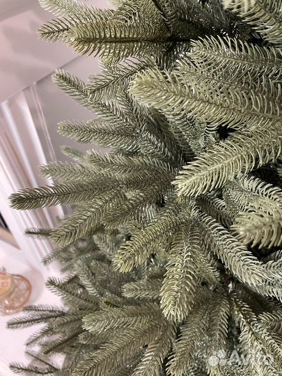 Елка искусственная