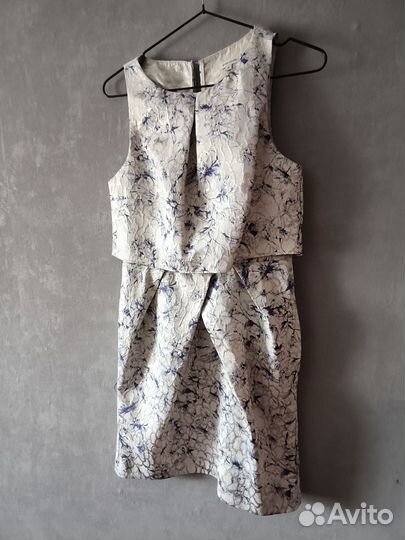 Платье нарядное