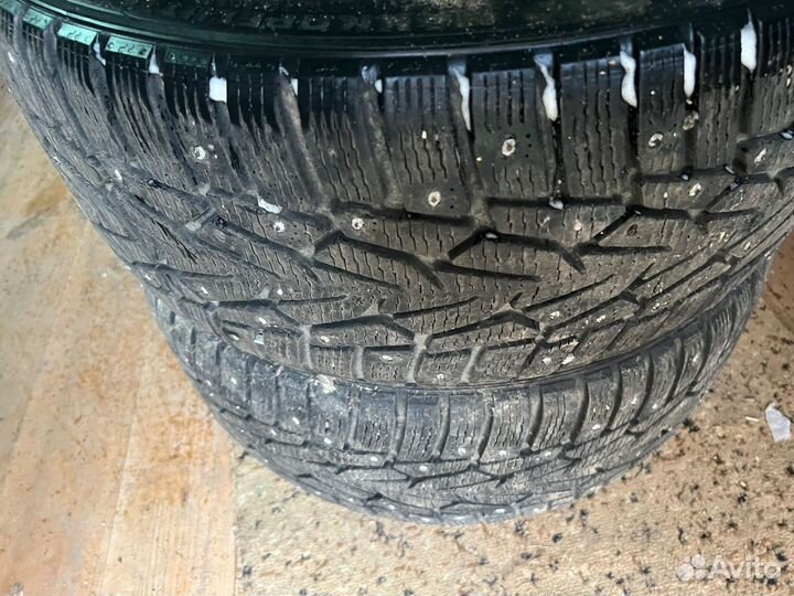Nokian Tyres Hakkapeliitta 7 235/35 R19
