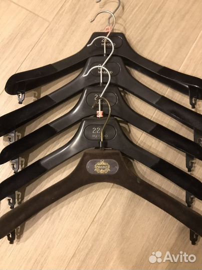 Вешалки плечики