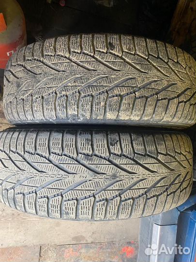 Nokian Tyres Hakkapeliitta R2 SUV 235/65 R17
