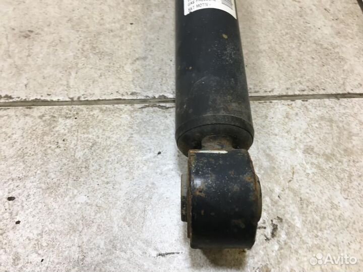 Амортизатор задний Opel Mokka 2012-2015