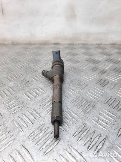 Форсунка Toyota Yaris хэтчбэк 1.4 1ndtv 2006