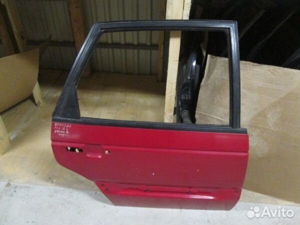 Дверь задняя правая Volkswagen Passat B3 1988-1993