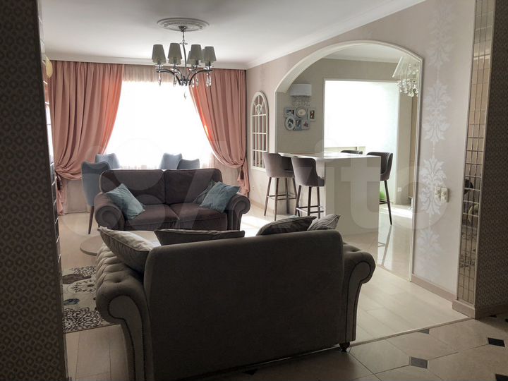 3-к. квартира, 102 м², 2/12 эт.