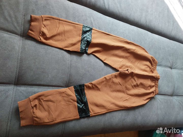 Спортивный костюм женский