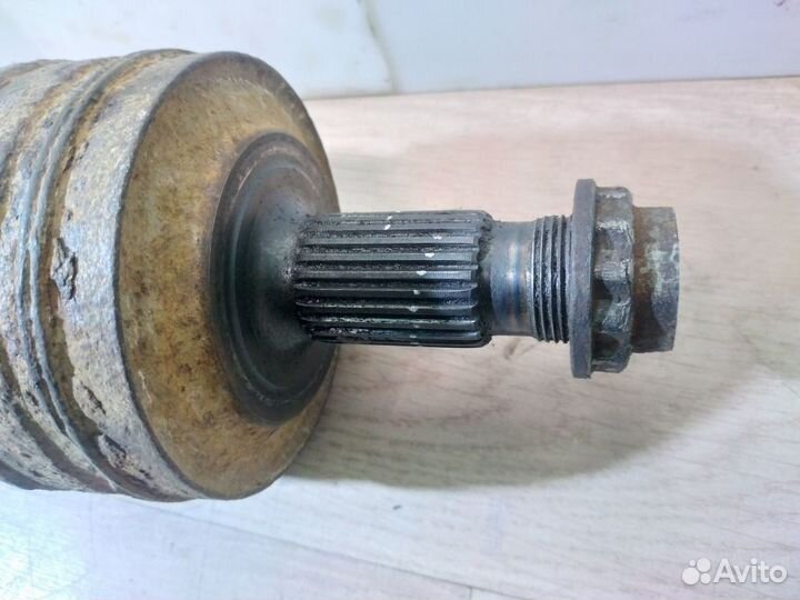 Ось привод шрус задний Mercedes-Benz 190 W201 M102