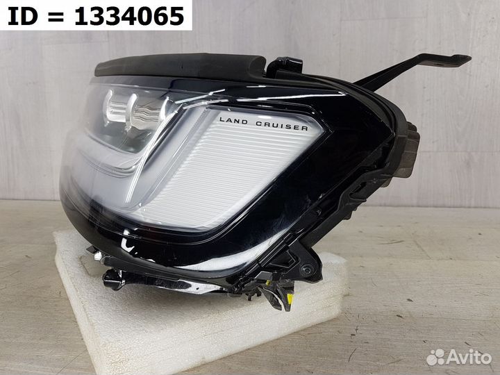 Фара левая Toyota Land Cruiser 300 2021-2022