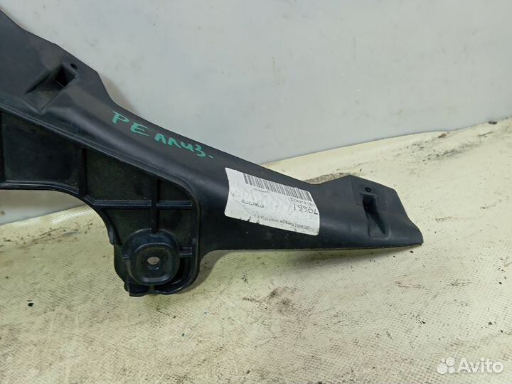 Кронштейн заднего бампера левый Audi A3 8P