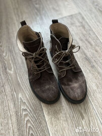 Ботинки женские