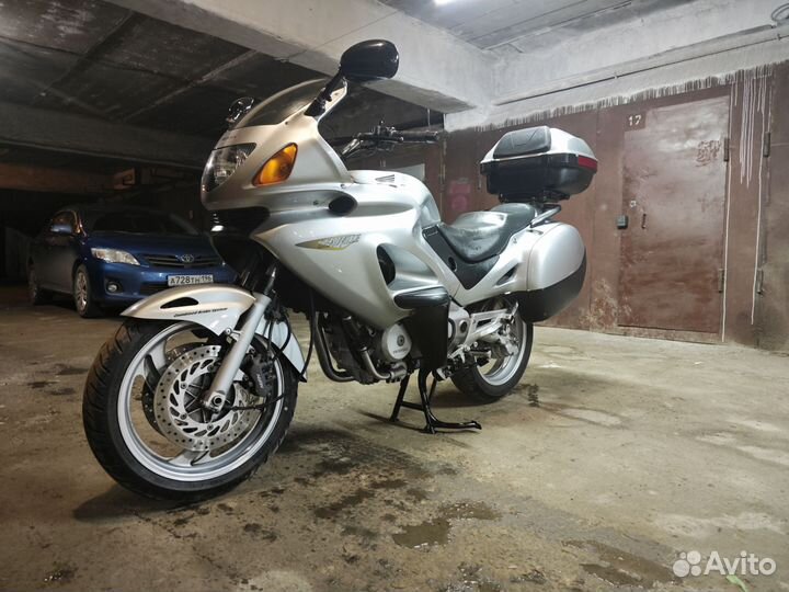 Honda NT 650 deauville