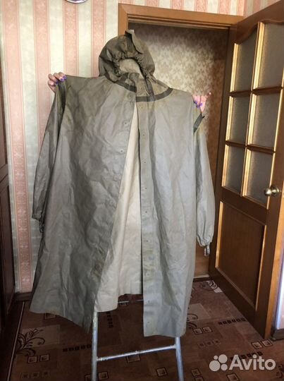 Плащ резиновый