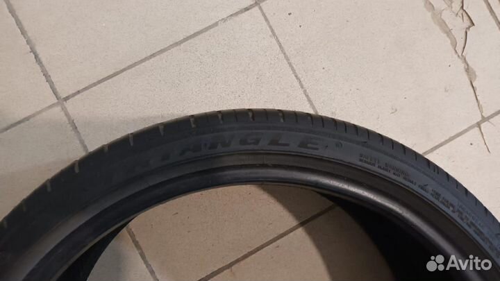 Triangle Sports TH201 235/35 R19 и 265/30 R19 91L