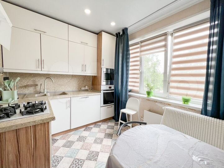 2-к. квартира, 56,8 м², 3/9 эт.