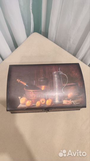 Сундук шкатулка