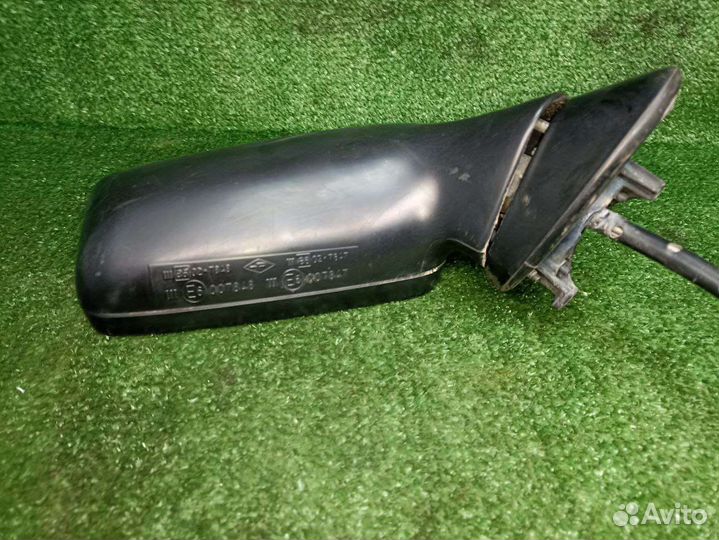 Правое механическое зеркало Audi 80