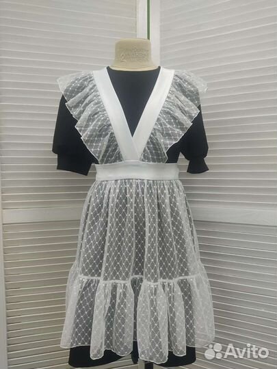 Белый школьный фартук