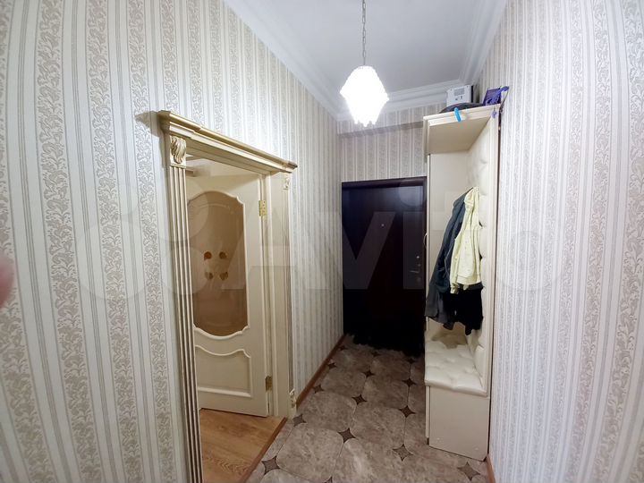 1-к. квартира, 53 м², 1/5 эт.