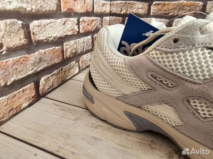 Кроссовки мужские asics