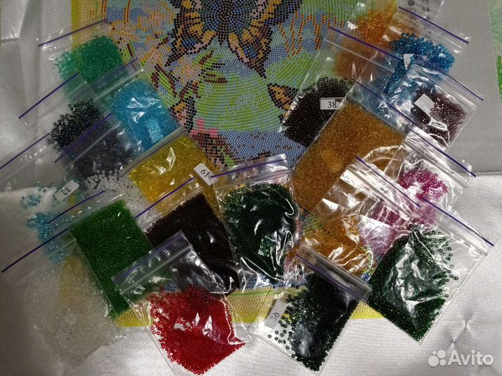 Схема для вышивания бисером Бабочки