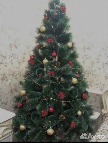 Искусственная ёлка, сосна, гирлянды