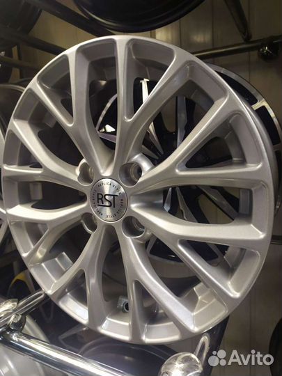 Диски R15 4x100 et40 d60,1 RST R015 S Новые