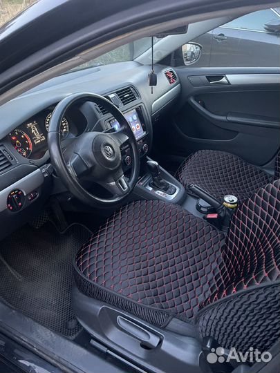 Volkswagen Jetta 1.6 AT, 2012, 200 000 км