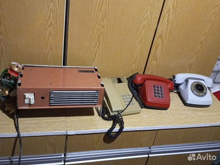 Телефоны, вентилятор