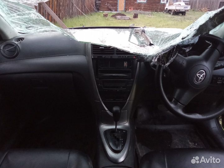 Toyota Caldina 1.8 AT, 2002, битый, 200 000 км