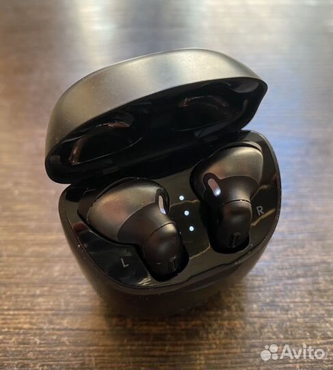 Блютуз наушники JBL Tune 225TWS