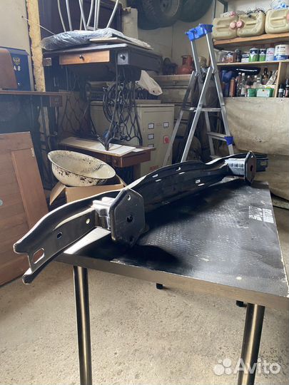 BMW F30 Усилитель бампера задний (оригенал)