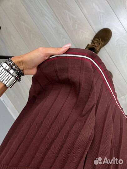 Костюм женский