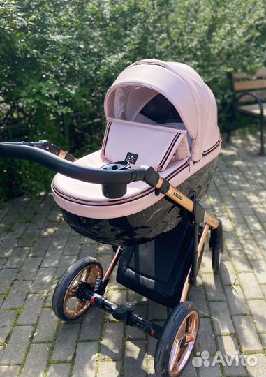 Коляска Adamex Chantal 2в1