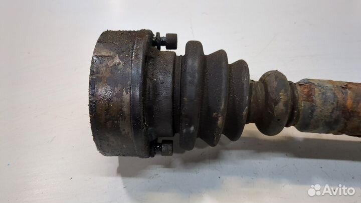 Полуось левая передняя Volkswagen Passat 5