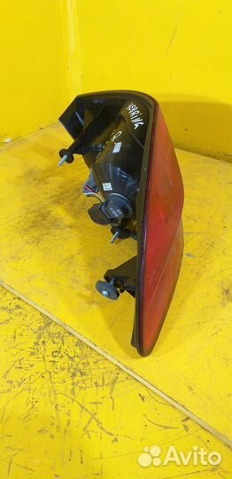 Фонарь задний правый для Chrysler Sebring