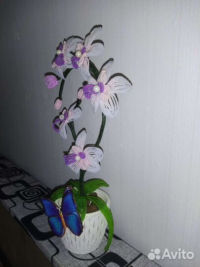Орхидея из бисера