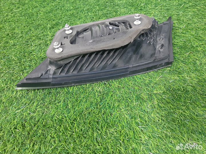 В наличии: Фонарь левый на Honda Civic 8