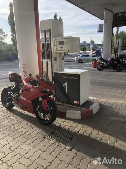 Ducati panigale 1199 13 год