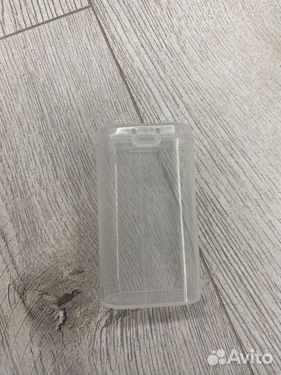 Прозрачный контейнер для хранения аккумуляторов