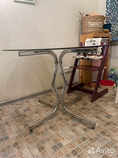 Стол обеденный круглый стеклянный d 110 см