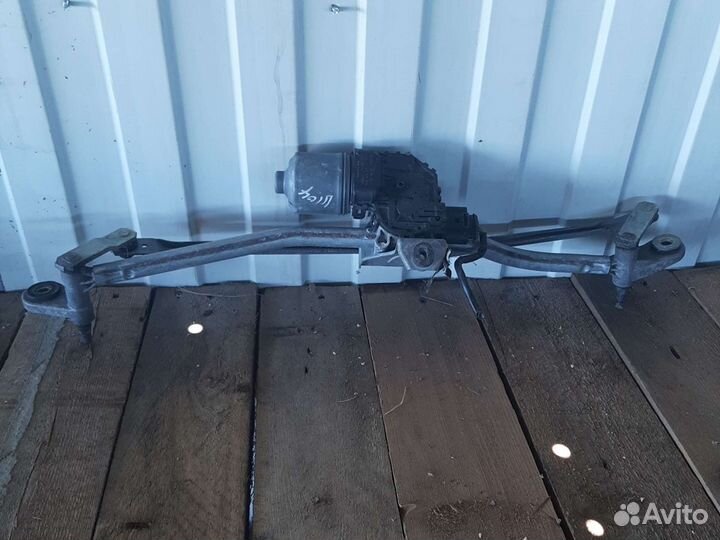 Трапеция стеклоочистителя Audi A4 B7