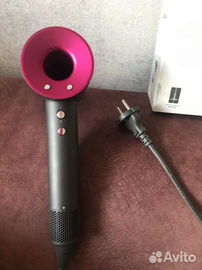 Фен dyson новый