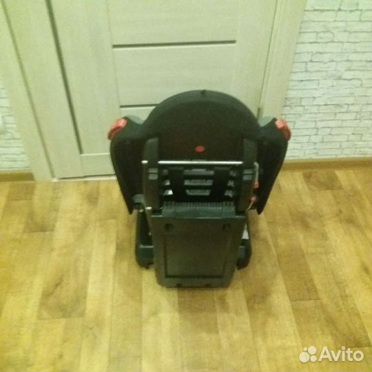 Детское автокресло