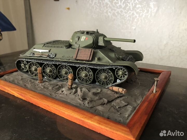 Танк Т-34-76 сборная модель из пластмассы