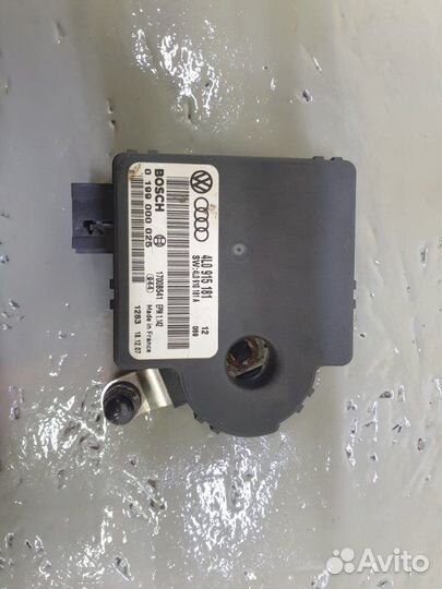 Блок управления зарядом аккумулятора Audi Q7 4LB