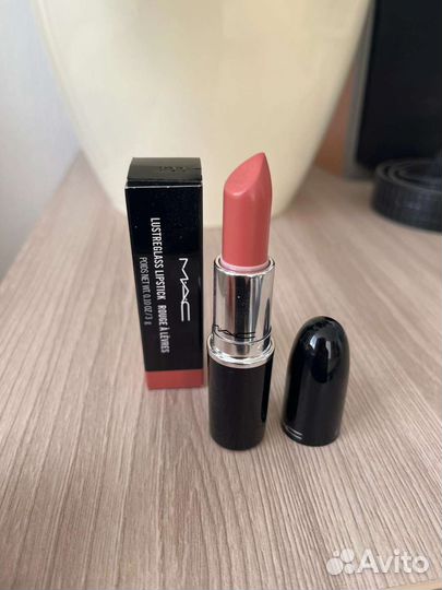 Губная помада MAC