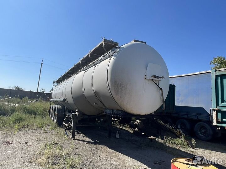 Полуприцеп химическая цистерна Van Hool 30700 л химическая, 1990